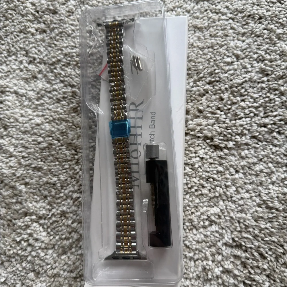 NWT | Silver and Gold Apple Watch Band